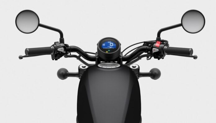 2025 Honda Rebel 500 console 696x398 1